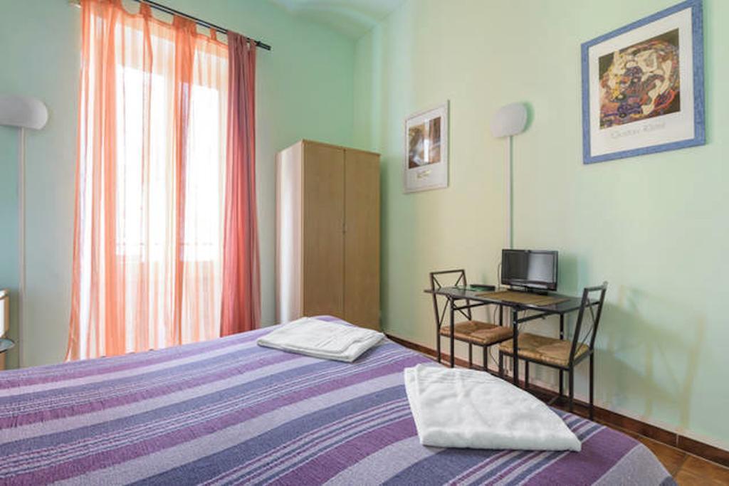 Sixbeds Hotel Roma Exterior foto